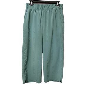 Title Nine Slaycation Wide Leg Crop Pants Medium Pull On Seersucker UPF 50 Teal
